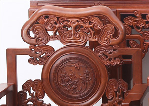 紅木家具的收藏價(jià)值主要體現(xiàn)在...